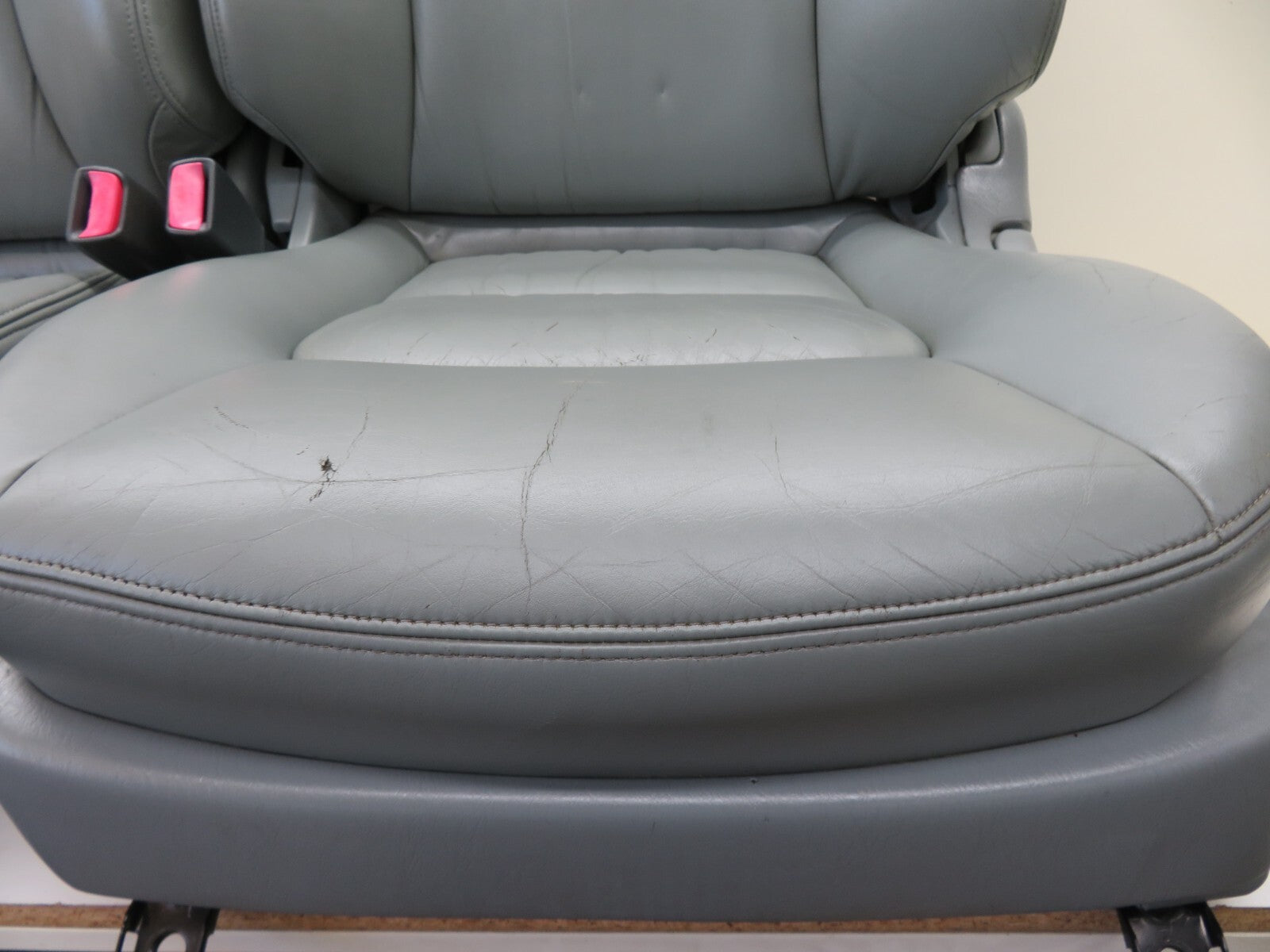TOYOTA LEXUS SOARER SC400 FRONT GREY LEATHER SEATS PAIR (SEE PHOTOS)  1991-1999