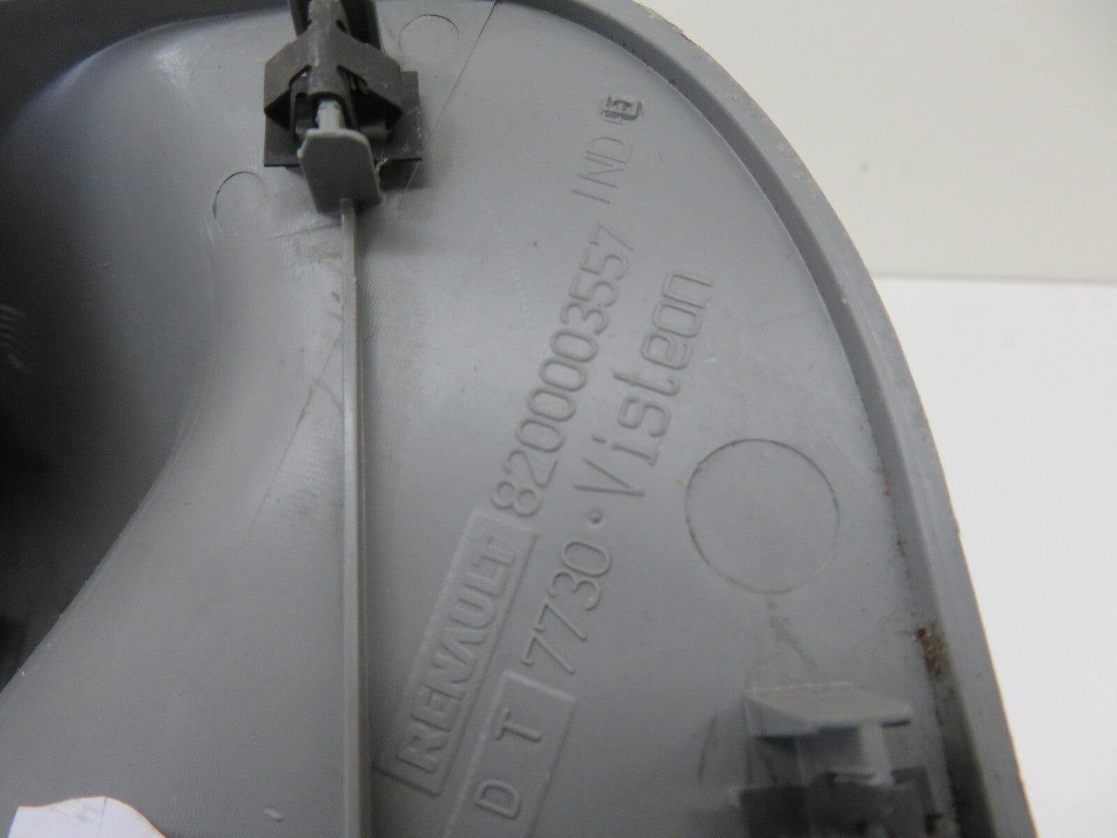 VAUXHALL VIVARO OS DRIVER CUP HOLDER TRIM 8200003557 2001-2014 1138-1