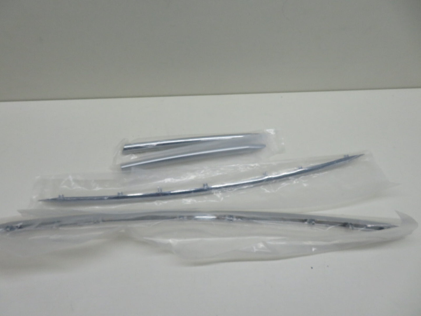 FRONT BUMPER MOULDING TRIM FOR SUZUKI GRAND VITARA SZ0542226 1998-2006