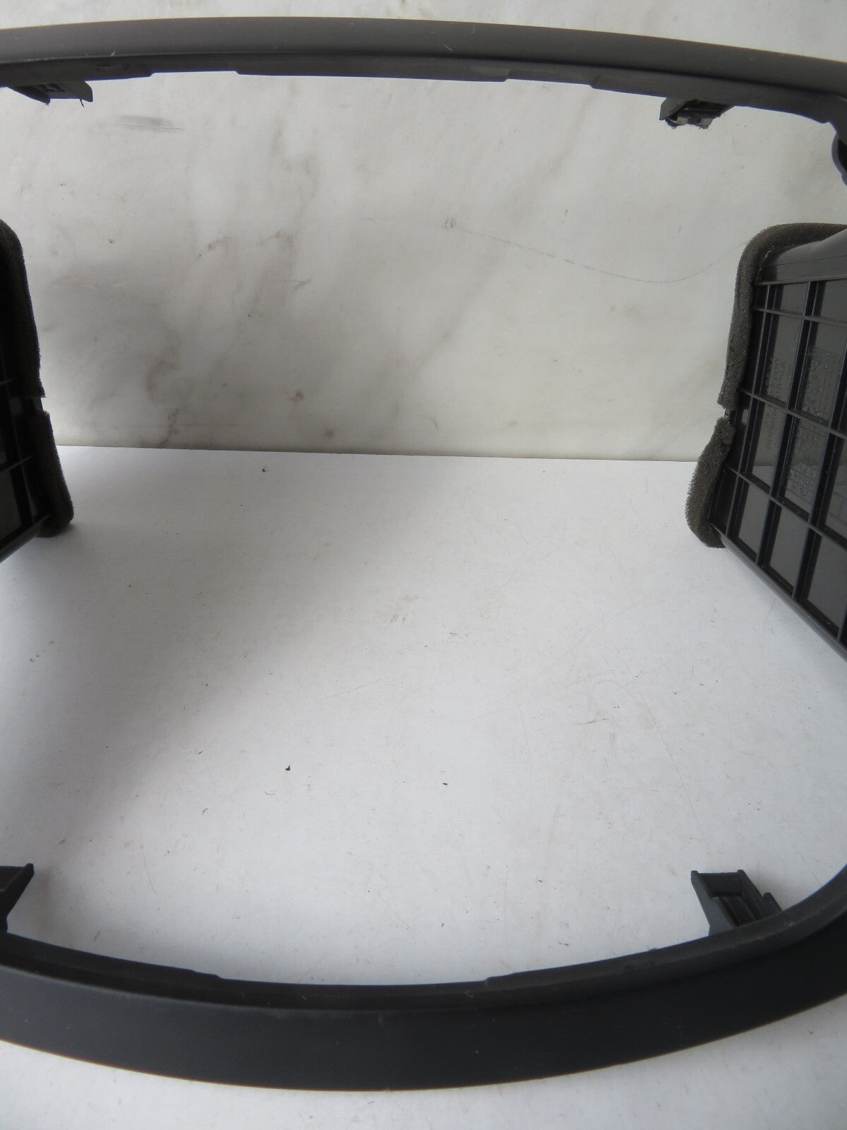 HYUNDAI I10 CENTRE CONSOLE AIR VENTS 2011-2013 A1355-2