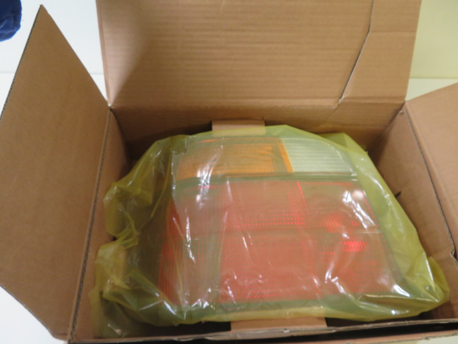 NS PASSENGER REAR LIGHT LH DEPO 444-1935L-UE FOR BMW 3 SERIES COMPACT 1991-1999