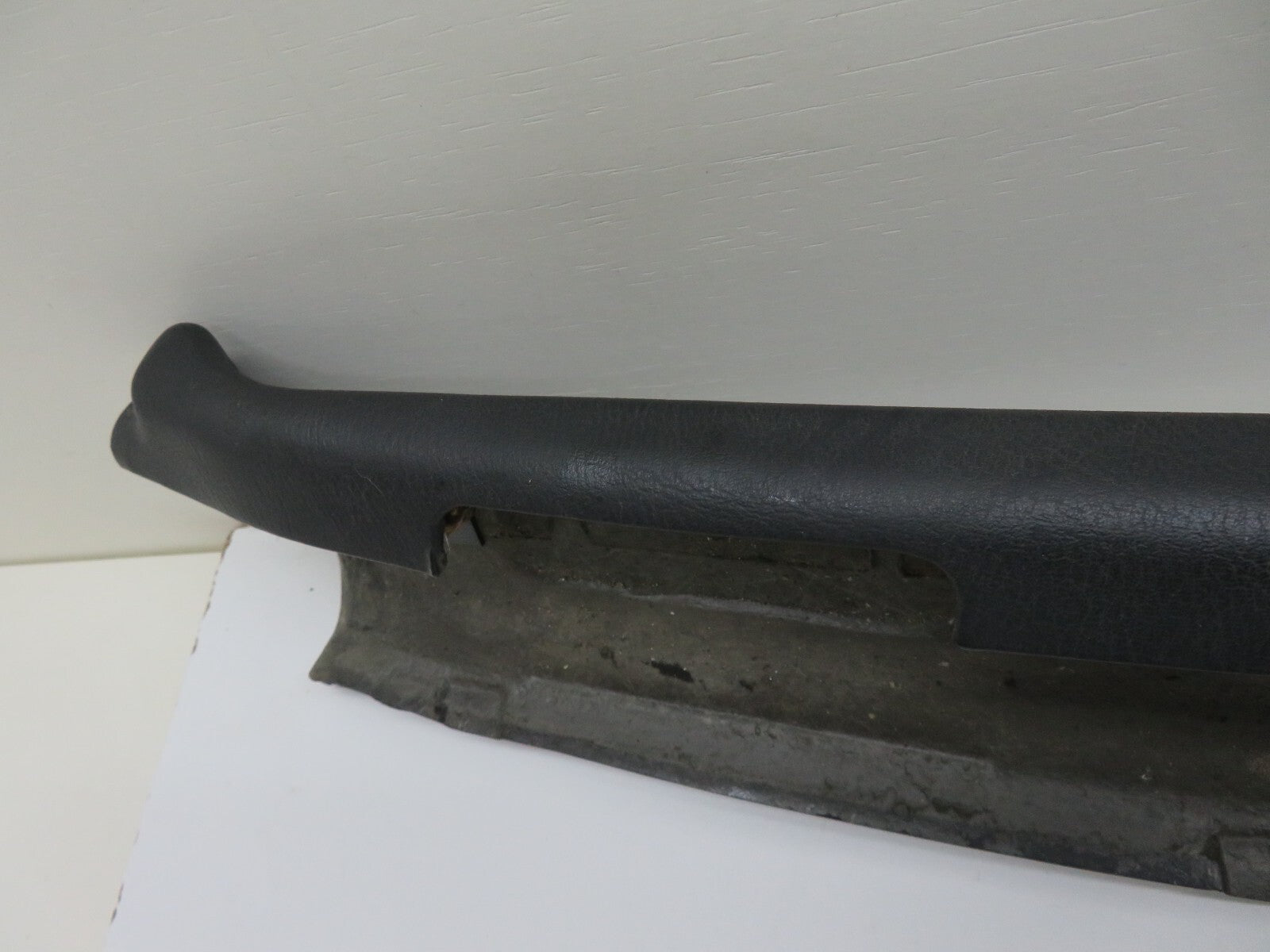 BMW E36 CONVERTIBLE ROOF PILLAR INTERIOR TRIM 1991-1998
