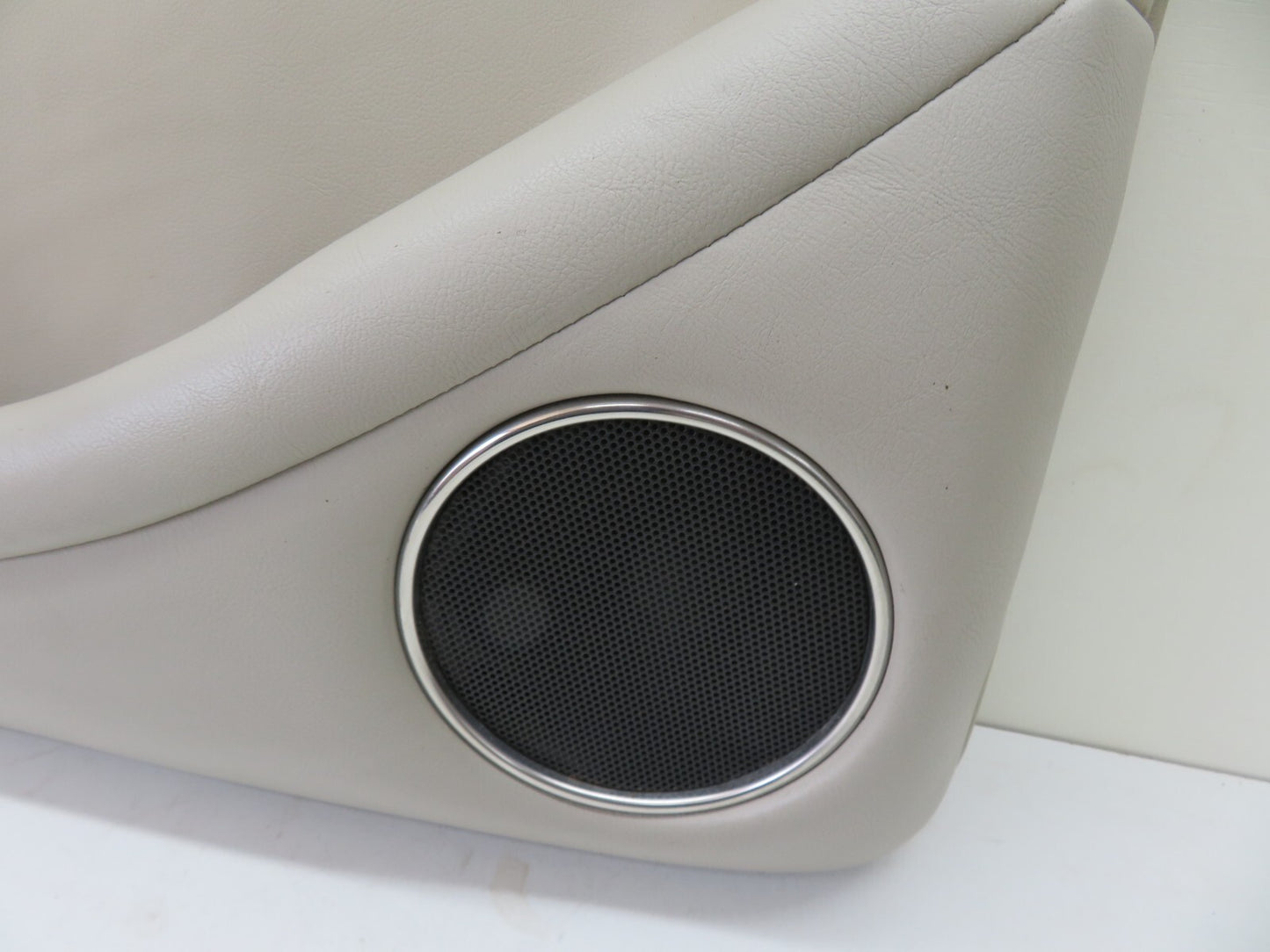 JAGUAR XJR NSR REAR PASSENGER INTERIOR DOOR PANEL WITH SPEAKER ASHTRAY 1994-2001