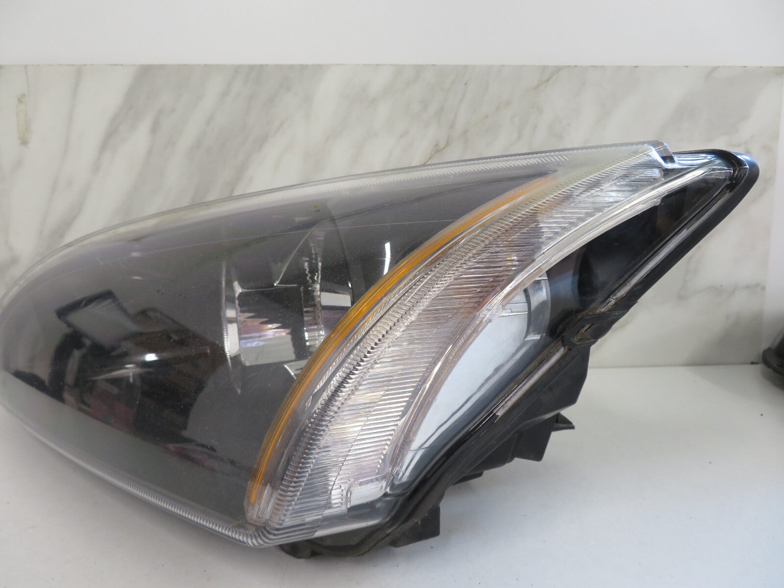FORD FOCUS CC NS PASSENGER HEADLIGHT 4M51-13W030-KE 2006-2010 AM1237-3