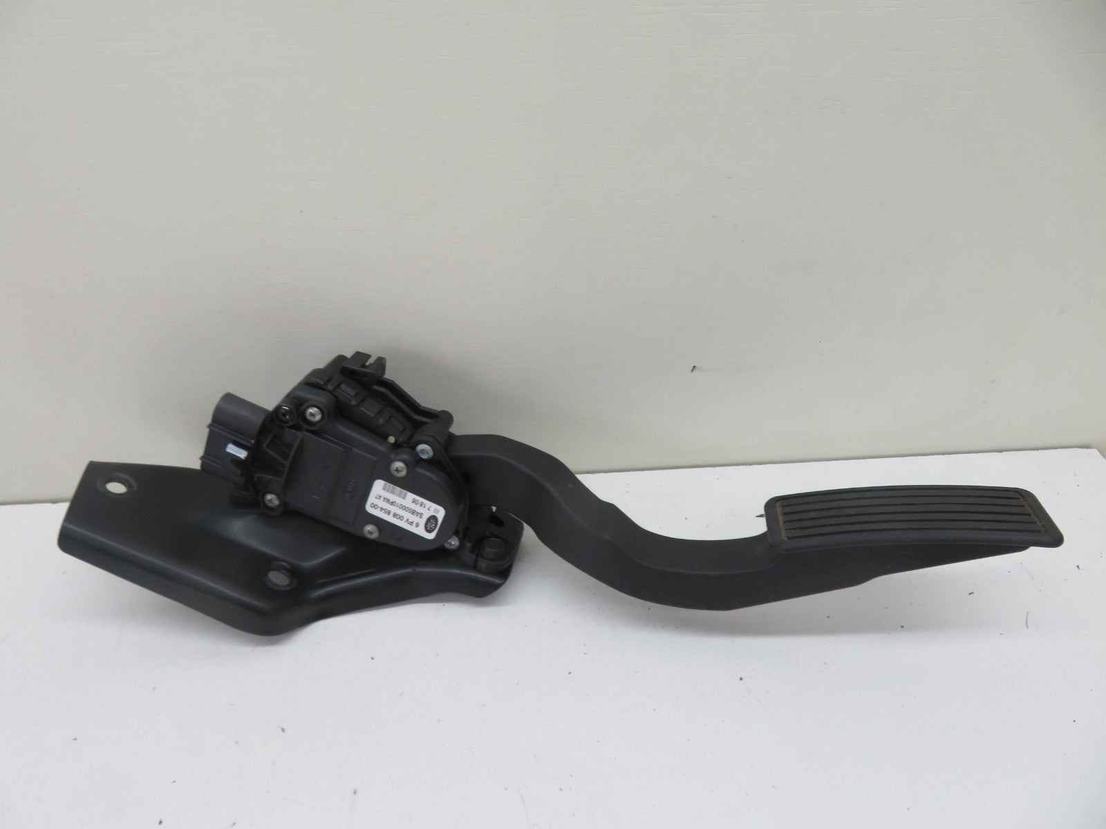LAND ROVER FREELANDER 1 THROTTLE PEDAL 2004-2006 1672-12