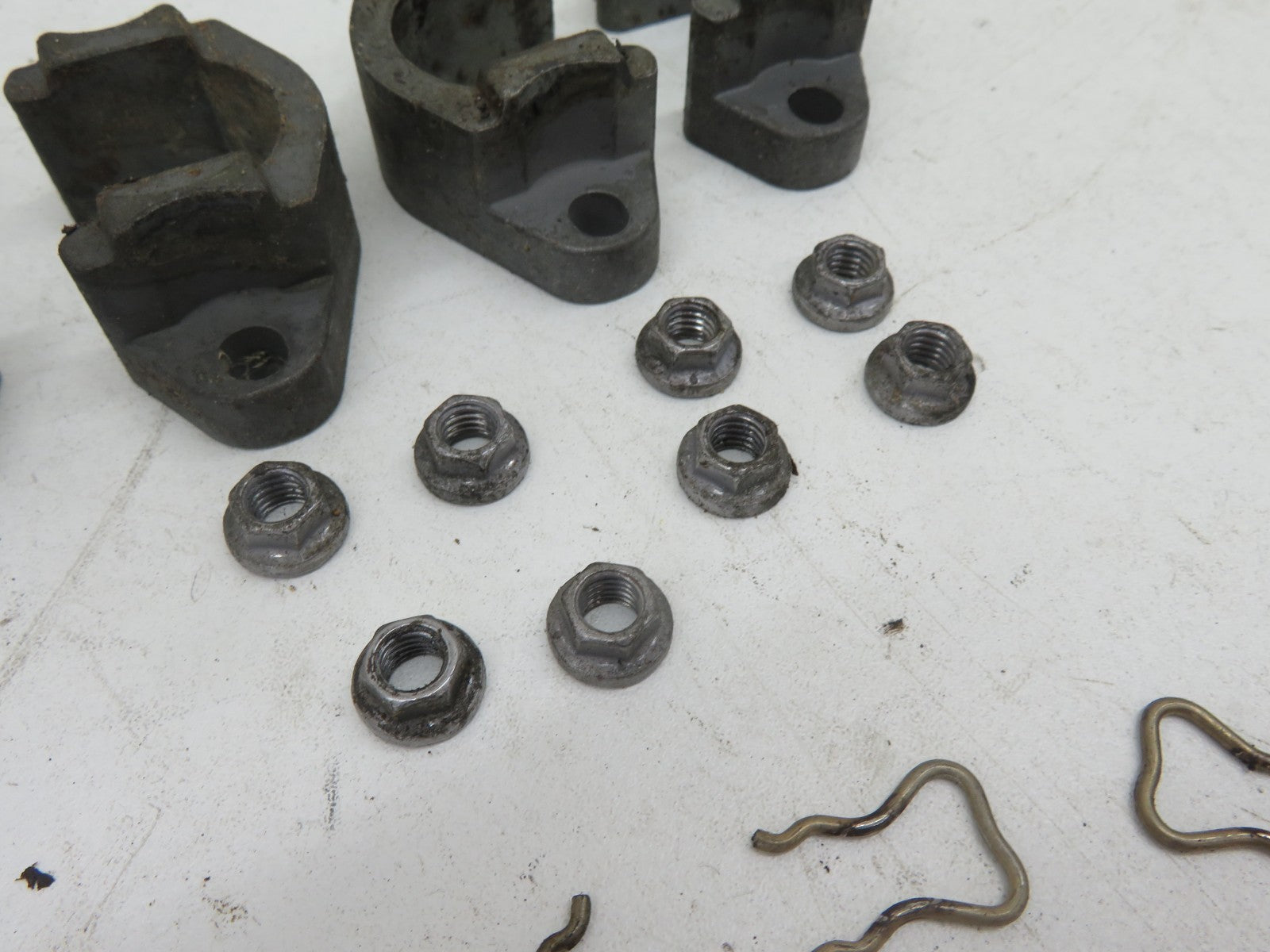 LAND ROVER FREELANDER 1 DIESEL FUEL INJECTOR CLAMPS FITTINGS 1997-2006 1500-9