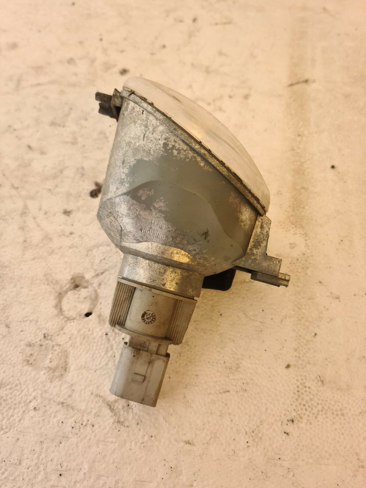 VOLKSWAGEN VW NS PASSENGER FOG LIGHT 1998-2005 A16