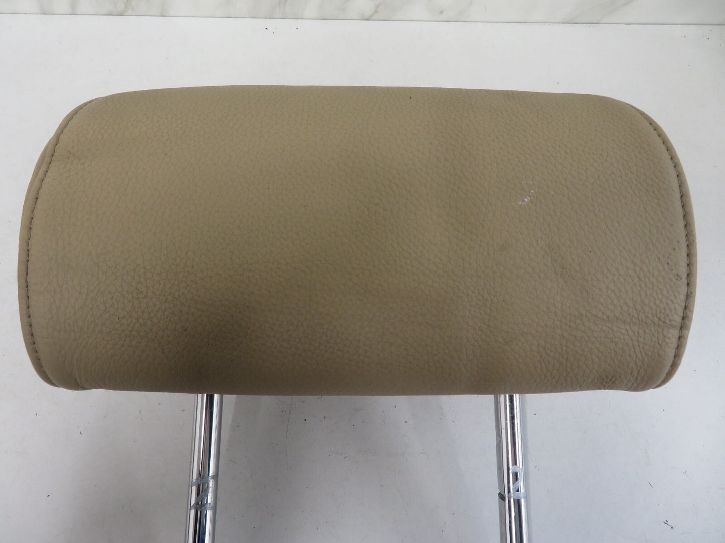 BMW X5 E53 REAR LEATHER HEAD REST BEIGE 1999-2006 M1544-2