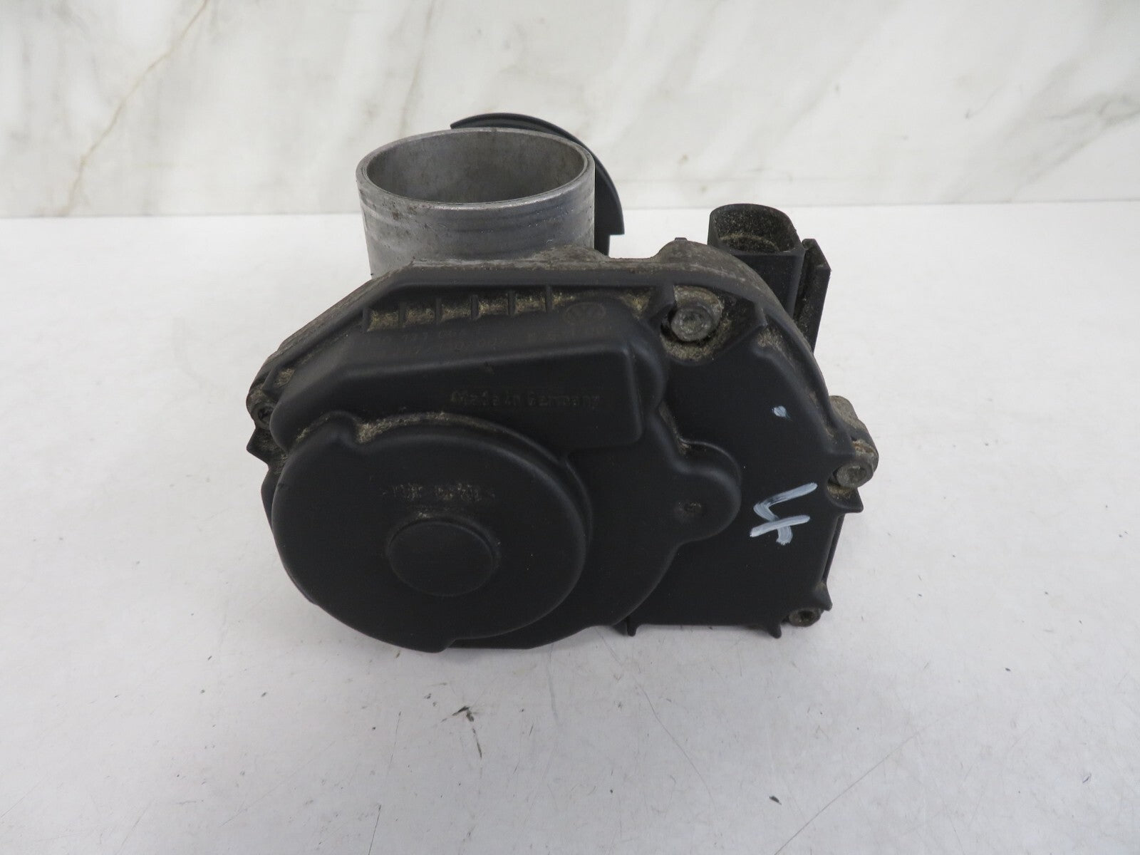 VOLKSWAGEN POLO 1.4 THROTTLE BODY 030133064F 1994-1999 VWMIX1642-4