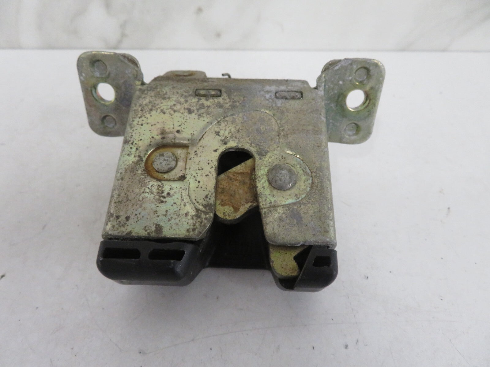 SAAB 93 9-3 CONVERTIBLE TAILGATE BOOT LOCK CATCH 4327383 1998-2001 1617-11