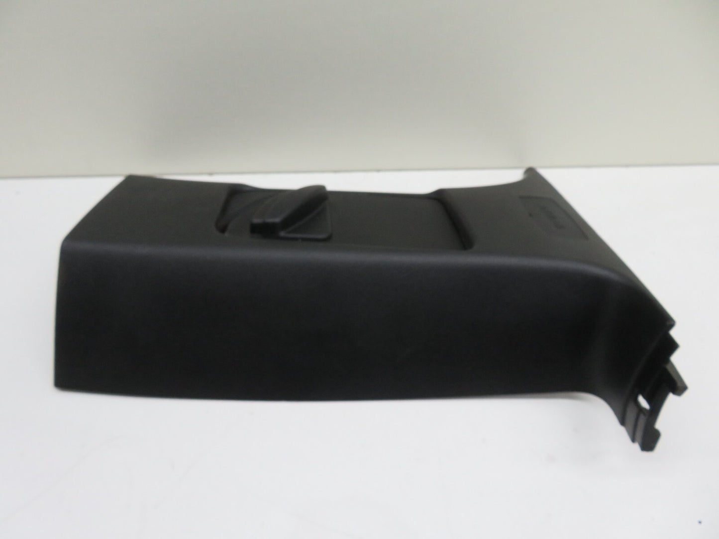 FORD FOCUS MK2 ST225 OS DRIVER B PILLAR TRIM 4M51-B24582-A 2006-2010 1654-2