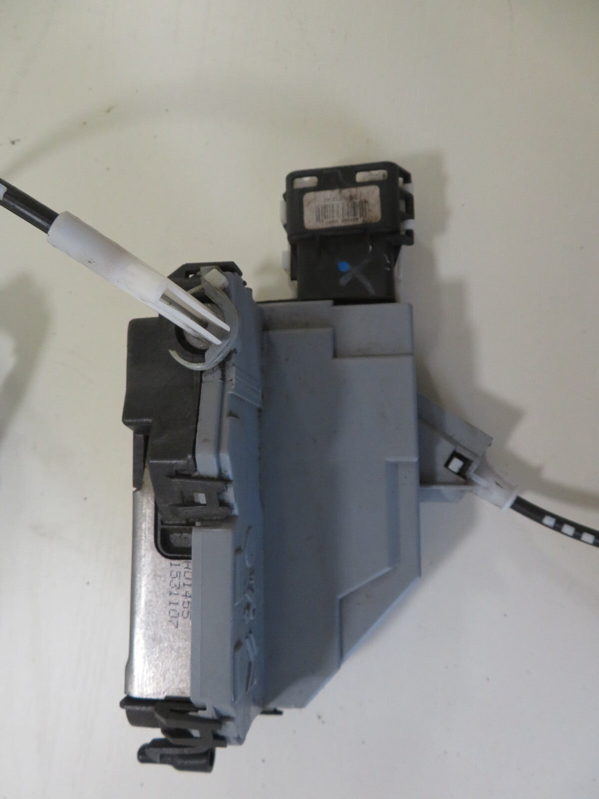 PEUGEOT 308 NSR DOOR LOCK CATCH 2007-2013 1410-3