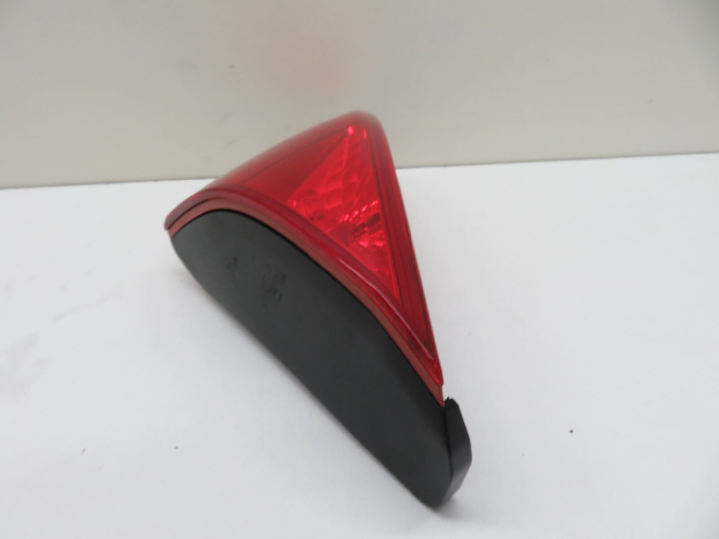 PEUGEOT 3008 OS DRIVER INNER REAR TAIL LIGHT 9683460980 2008-2016 1626-4
