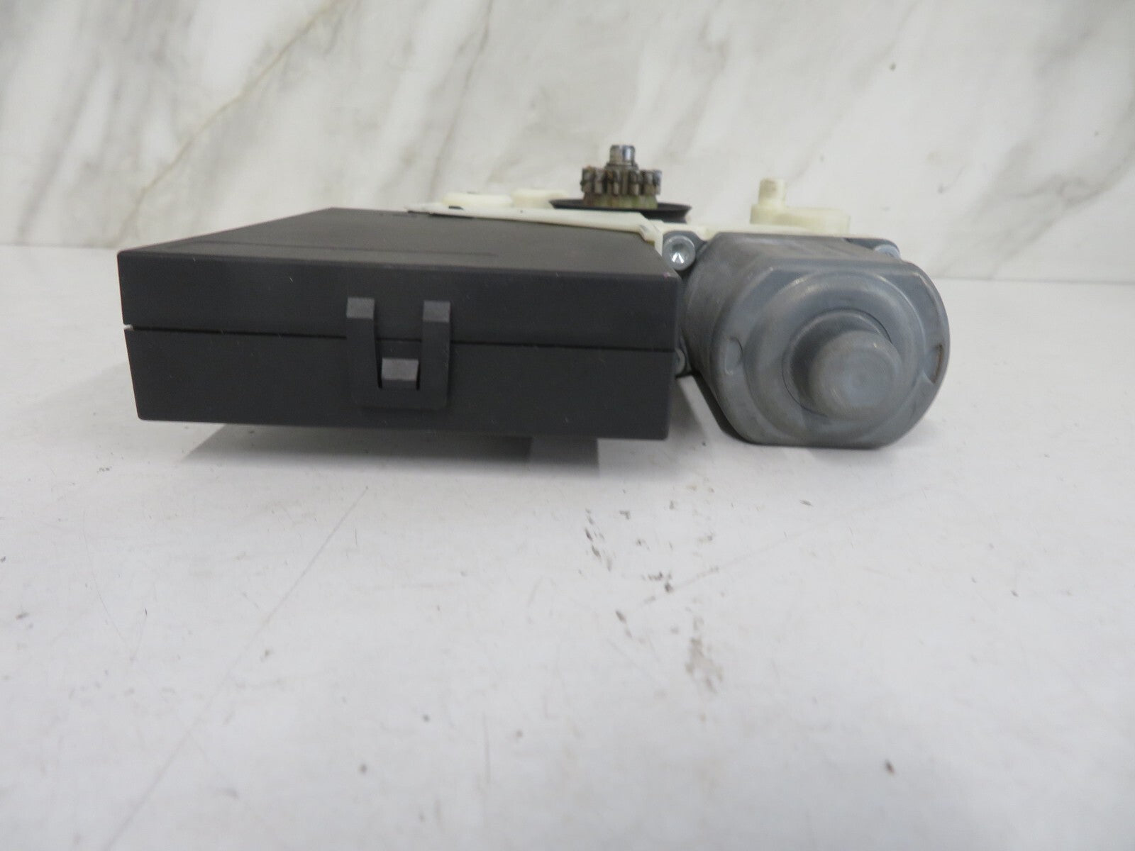 FORD FOCUS C MAX NSF WINDOW MOTOR 981534-102 2003-2007 MIX1711-3