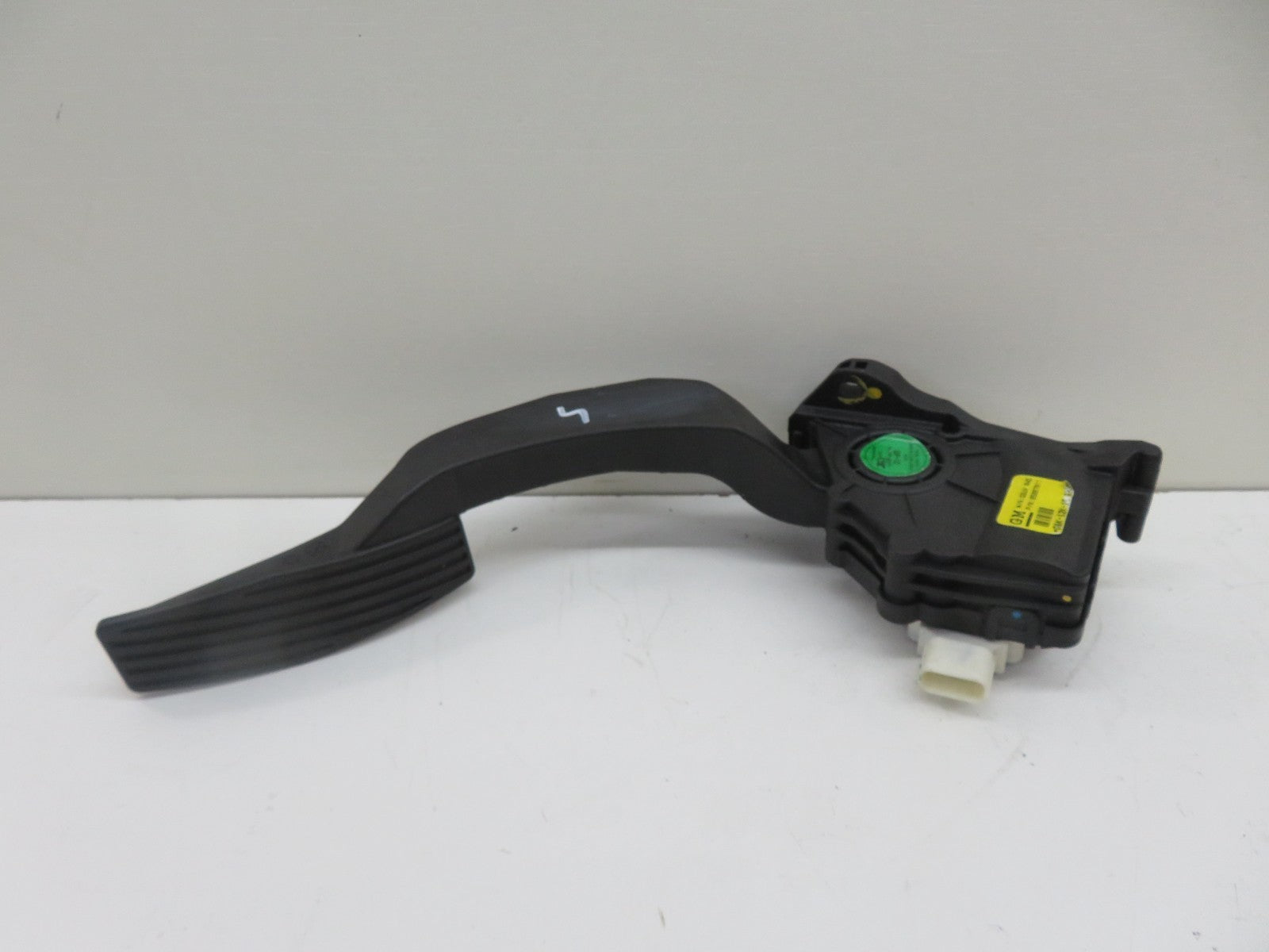 VAUXHALL MOKKA 1.7 DTI THROTTLE PEDAL 95087911 2012-2016 1739-5