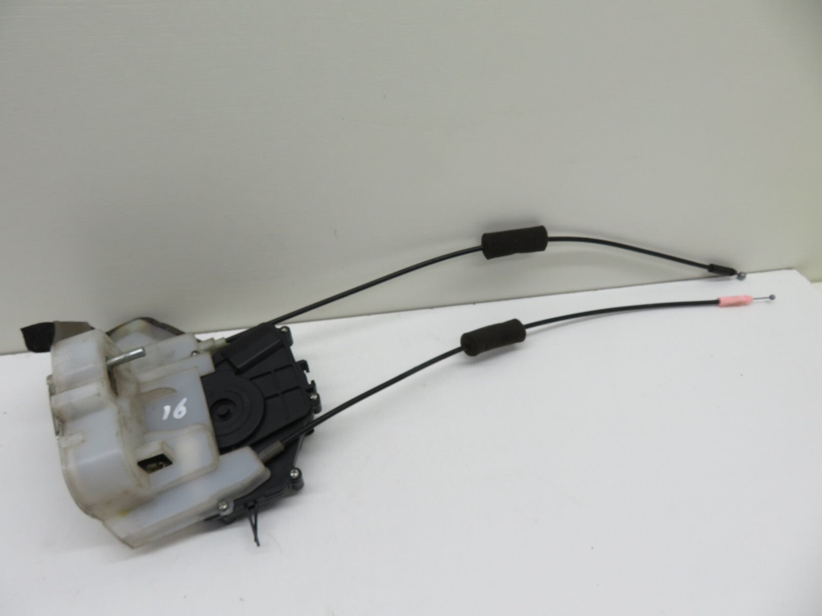 SUBARU FORESTER OSR RIGHT REAR DOOR LOCK CATCH 2008-2013 A601-16