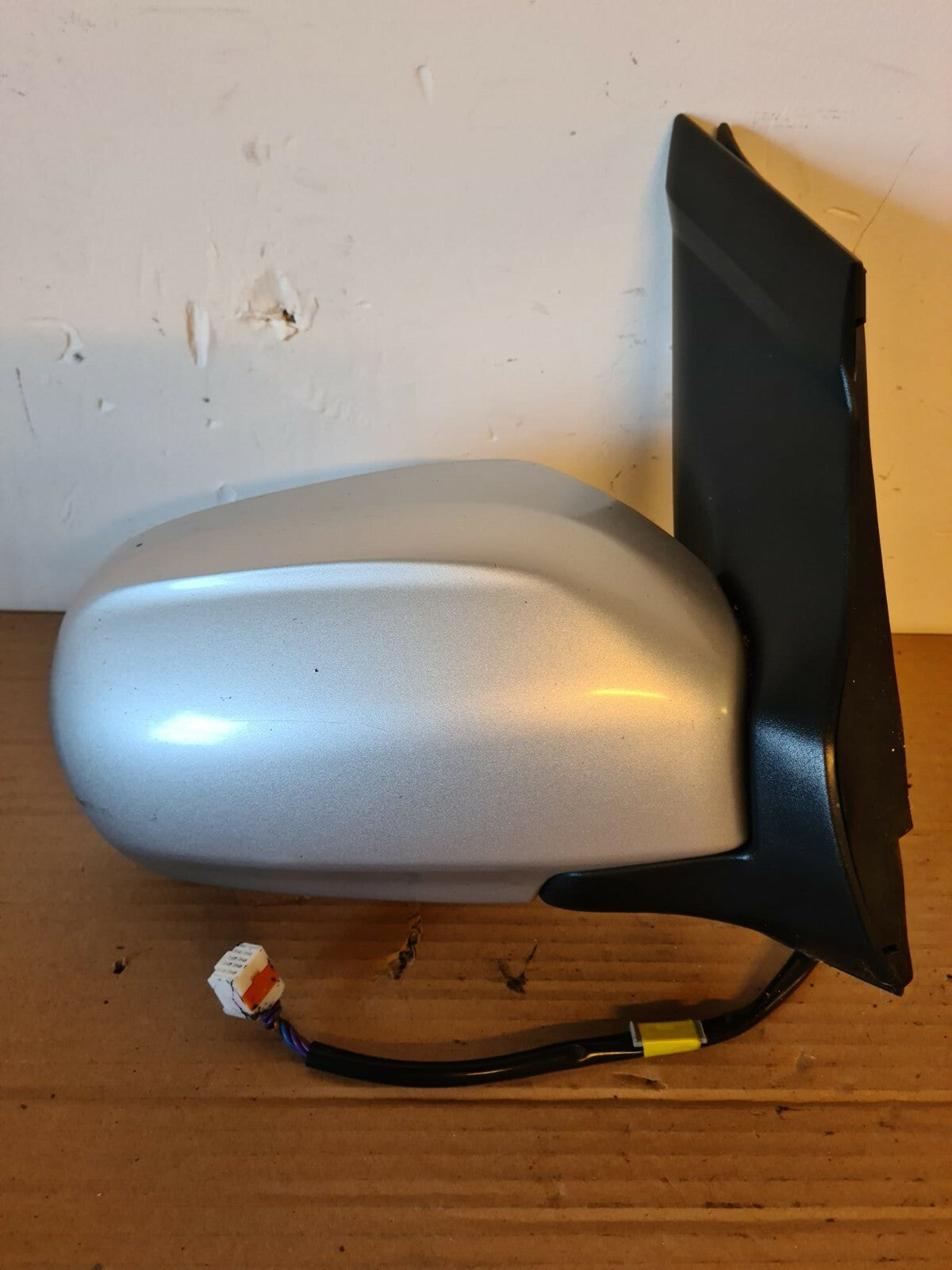 MAZDA MPV OS DRIVER SIDE DOOR WING MIRROR IN SILVER 2004-2009 A51