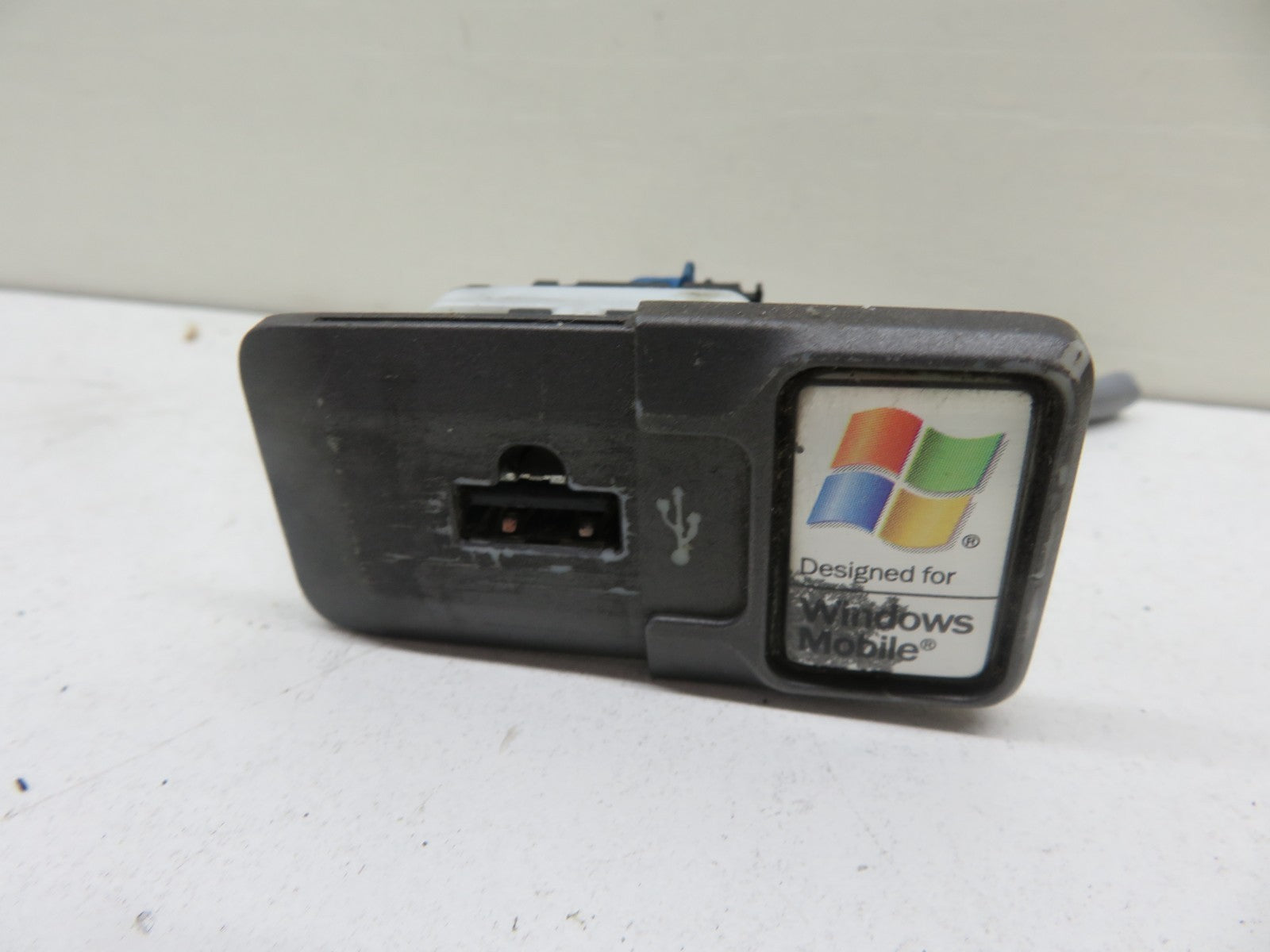 FIAT 500 USB PORT 735493636 WINDOWS 2007-2012 1837-18