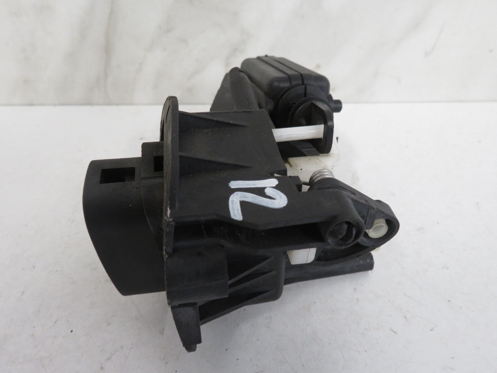RENAULT CLIO MK2 PHASE 1 BOOT OPEN SWITCH 1998-2001 A1652-12