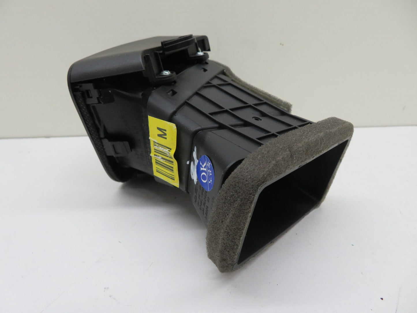 KIA RIO NS PASSENGER DASHBOARD AIR VENT 97480-1W000 2011-2014 #1247-4