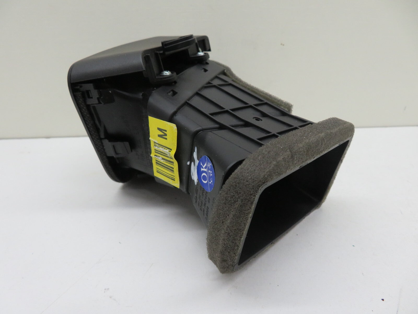 KIA RIO NS PASSENGER DASHBOARD AIR VENT 97480-1W000 2011-2014 #1247-4