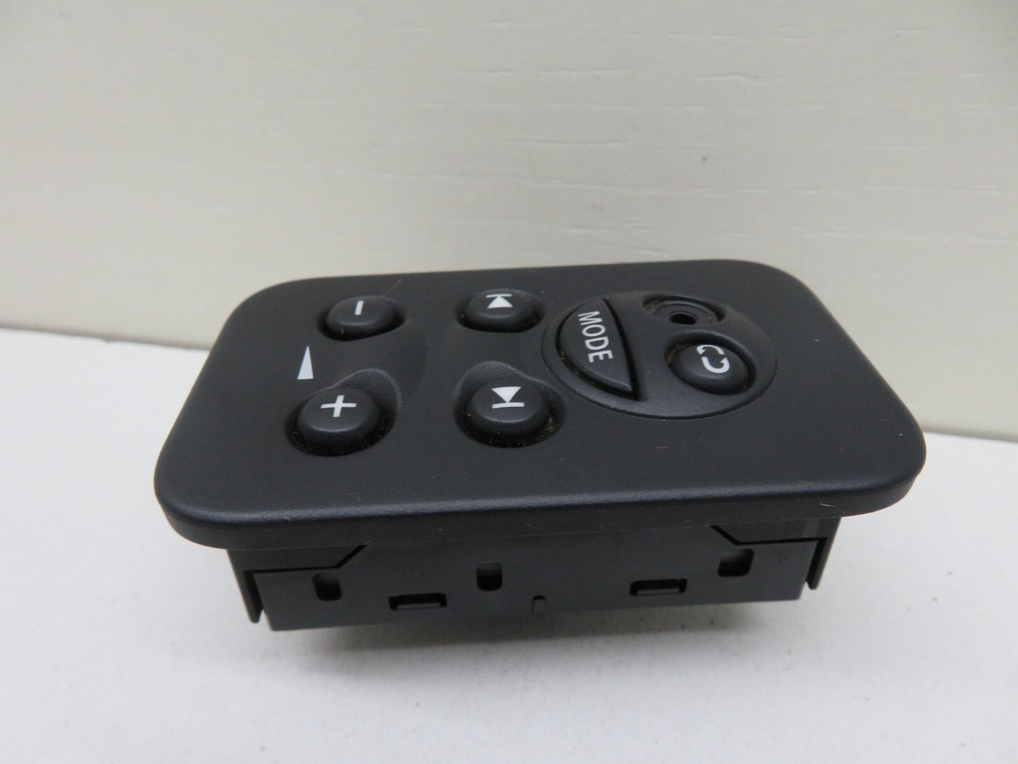 LAND ROVER FREELANDER 2 REAR HEADPHONE CONTROLS 5H22-18K909-BA 2007-2014 1227-13