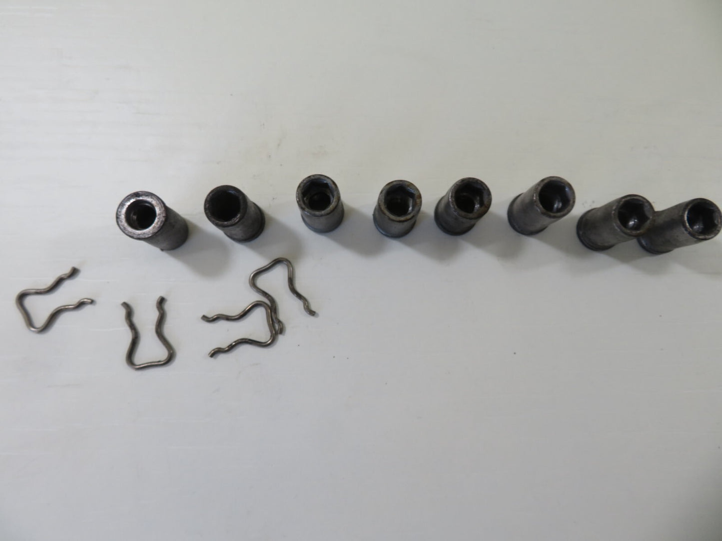 PEUGEOT 308 1.6 HDI FUEL INJECTOR CLAMP NUT FIXINGS CLIPS 2007-2013 1421-10