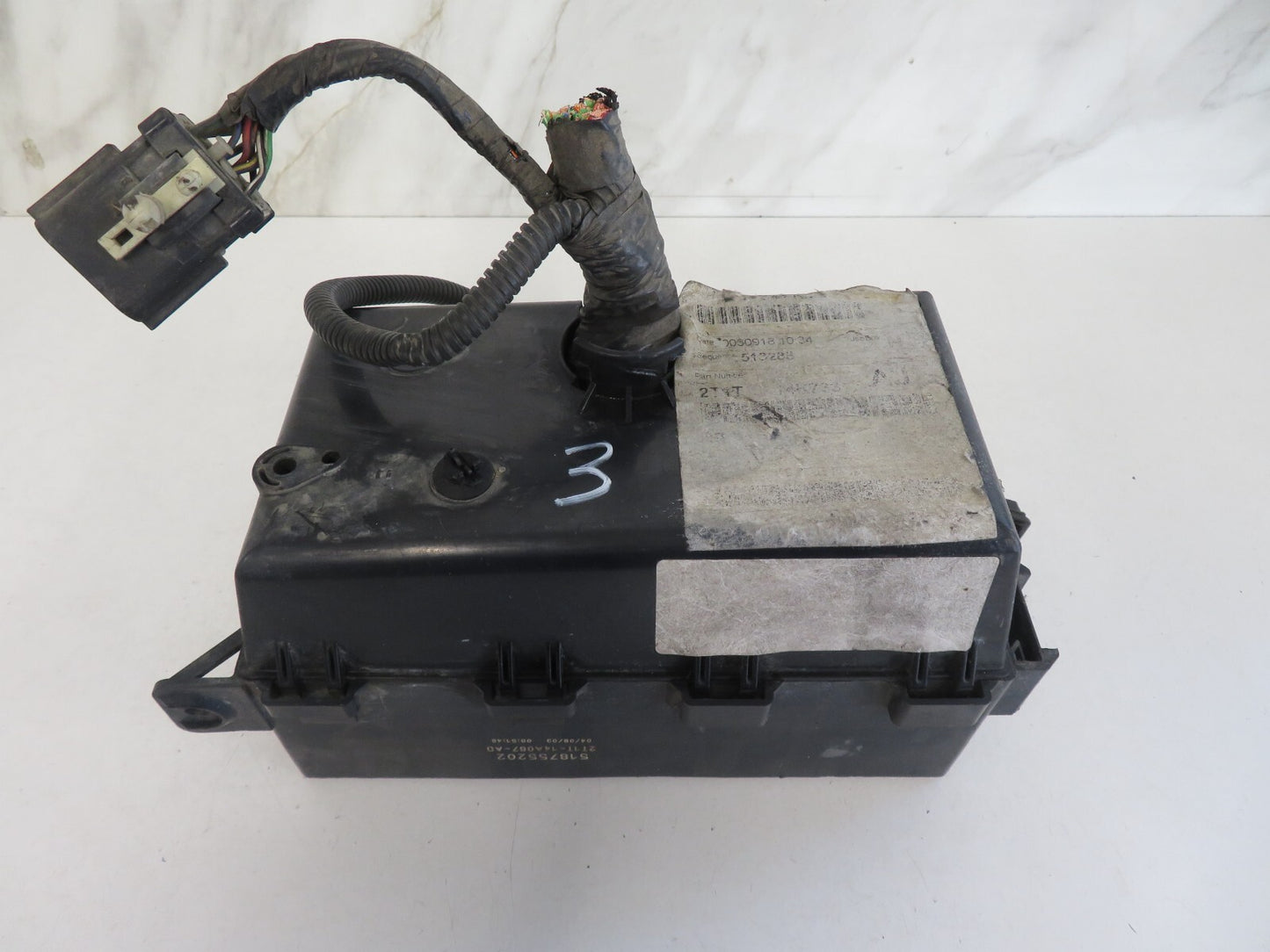 FORD TRANSIT CONNECT 1.8 TDCI ENGINE BAY FUSE BOX 2T1A14A067AD 2002-2006 A1327-3