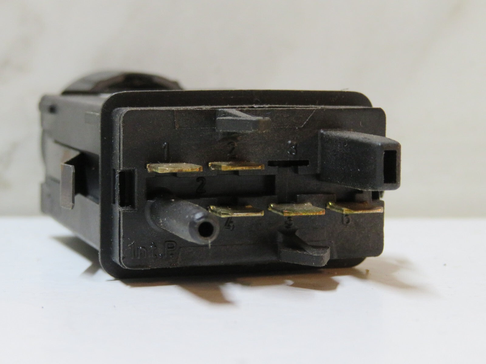 AUDI TT MK1 REAR WINDOW DEMISTER SWITCH 8N0941503B 1998-2004 B6-4