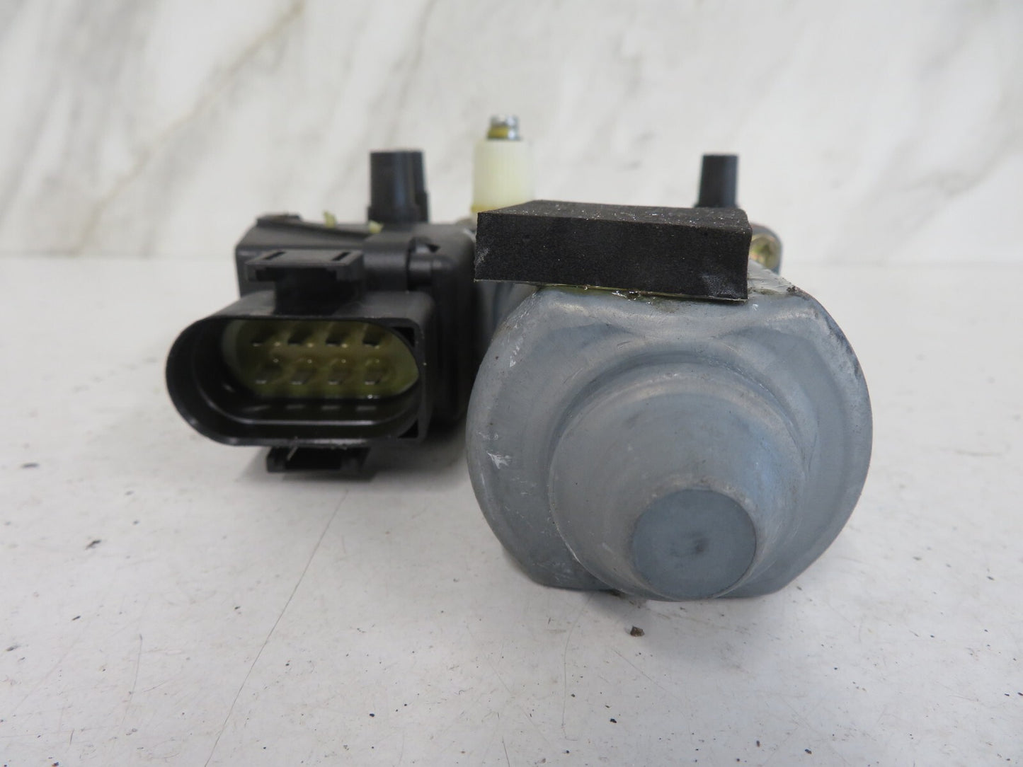 AUDI A8 D2 NSR WINDOW MOTOR 119023-13 1998-2002 1636-12
