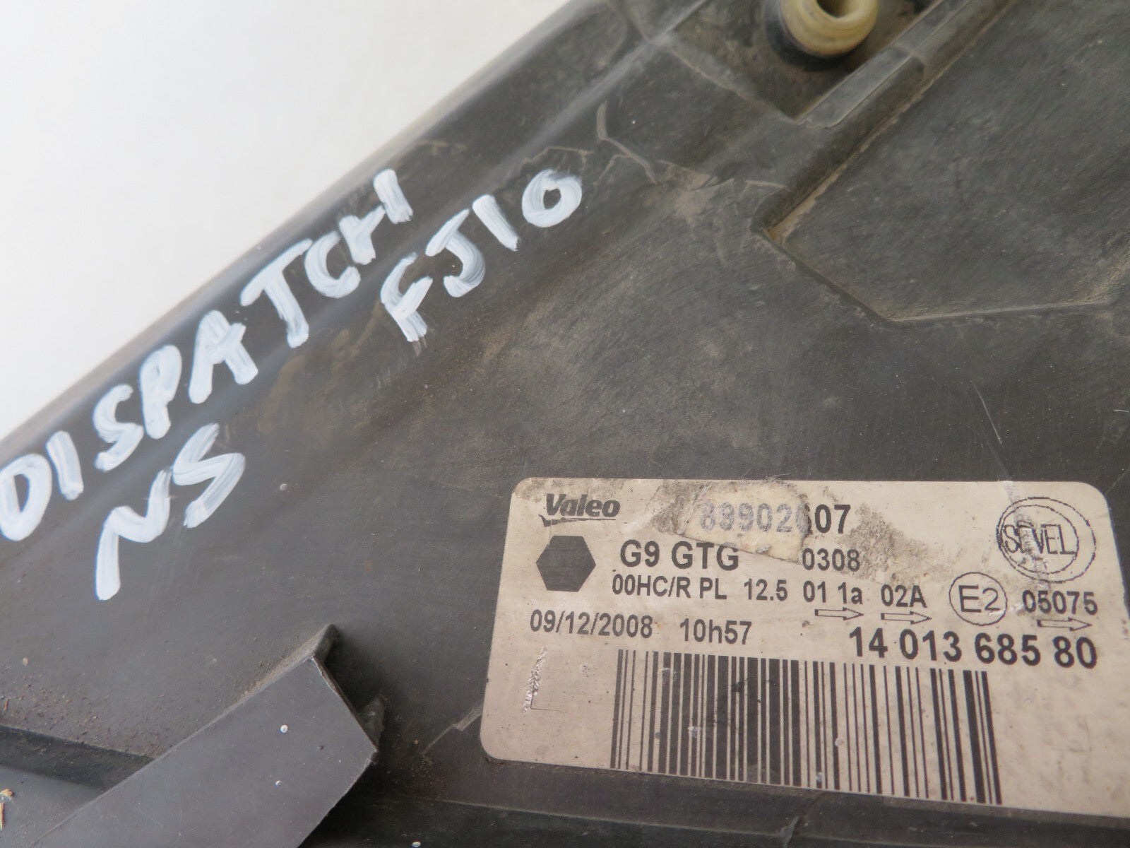 FIAT SCUDO PEUGEOT NS HEADLIGHT 89902607 (SEE PHOTOS) 07-12