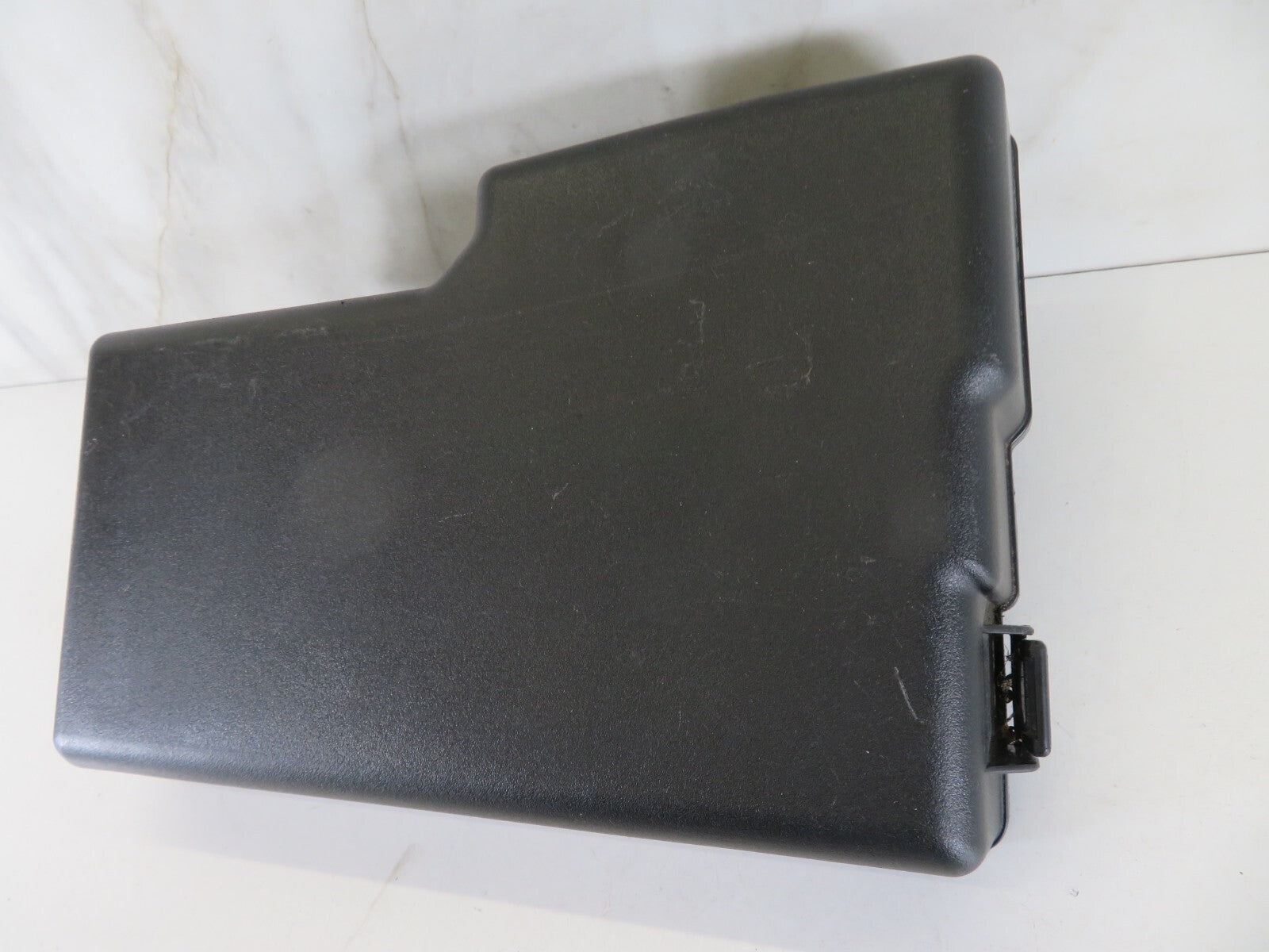 MAZDA 5 MPV ENGINE BAY FUSE BOX COVER 2005-2010 A1320-5