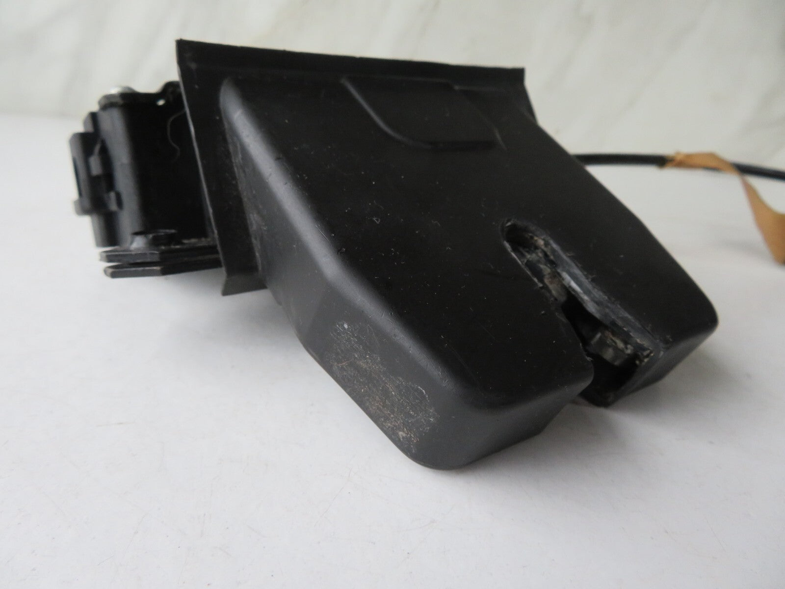 FORD C-MAX TAILGATE BOOT LOCK CATCH 3M51-R442A66-AK 2002-2008 A1420-17