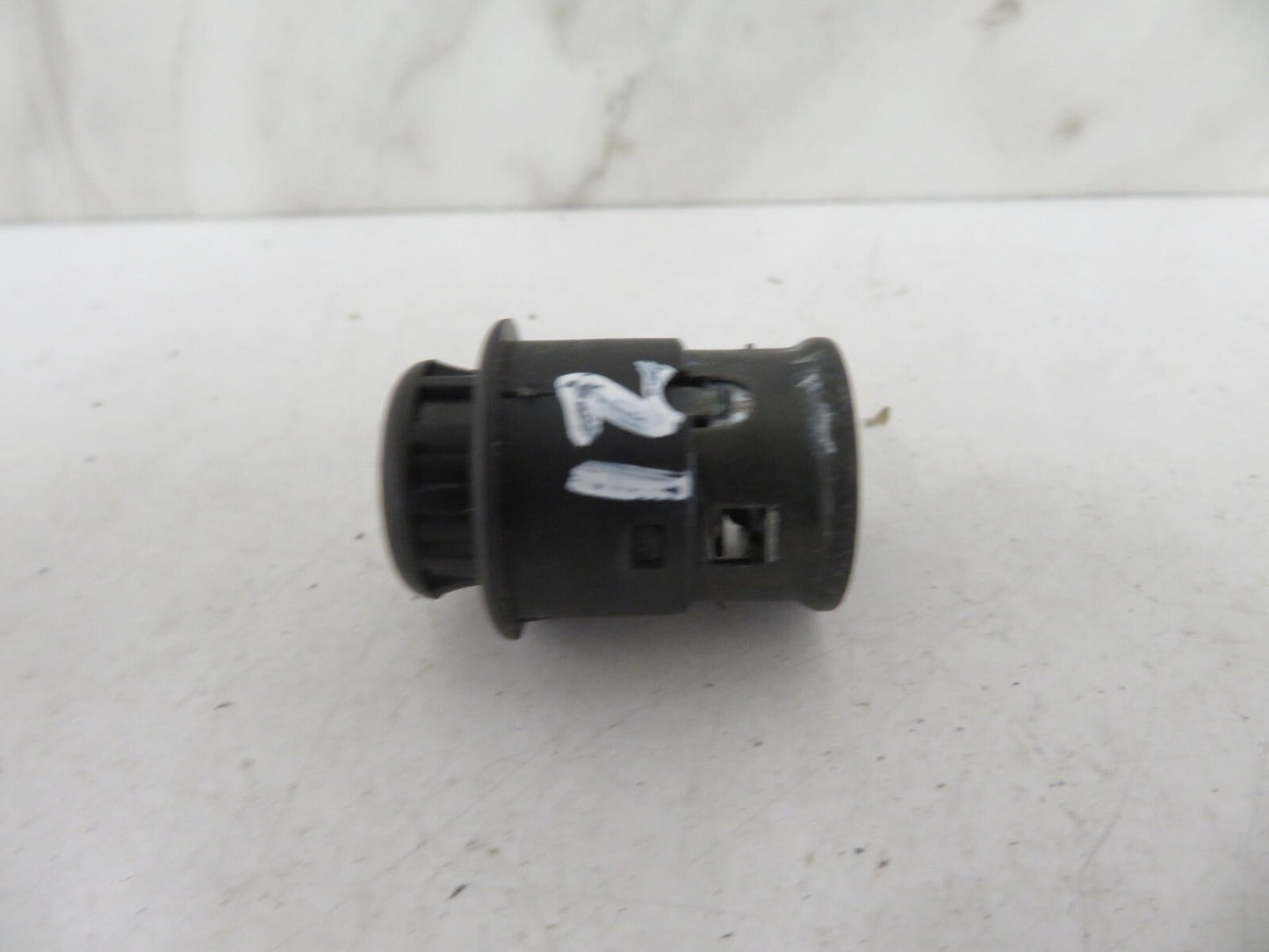 AUDI A8 D2 CIGARETTE LIGHTER 1998-2002 A1652-12