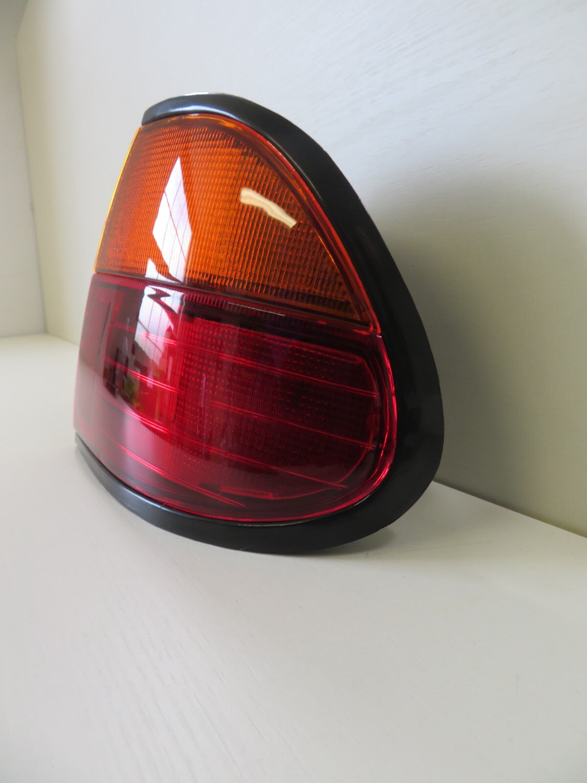 OS DRIVER REAR TAIL LIGHT 215-19A2-A FOR NISSAN PULSAR 4DR E-FN15 1995-2000