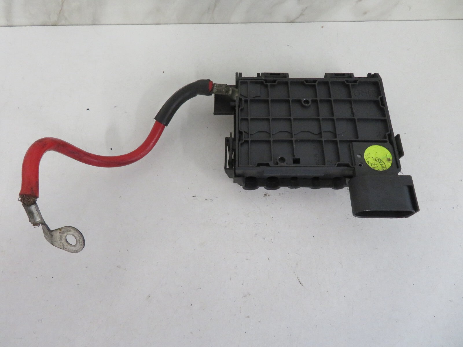 VOLKSWAGEN VW BEETLE BATTERY MEGA FUSE BOX 1999-2005 AMS-8