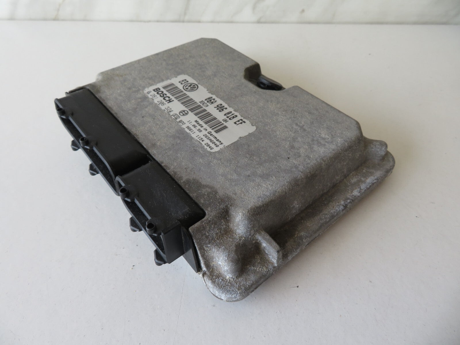 VOLKSWAGEN VW BORA ENGINE ECU 06A 906 018 EF  1999-2004 WG18