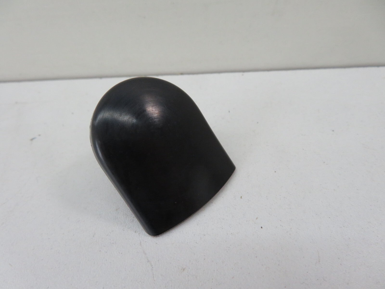 VAUXHALL INSIGNIA FRONT WIPER ARM NUT COVER 2008-2016 1631-9