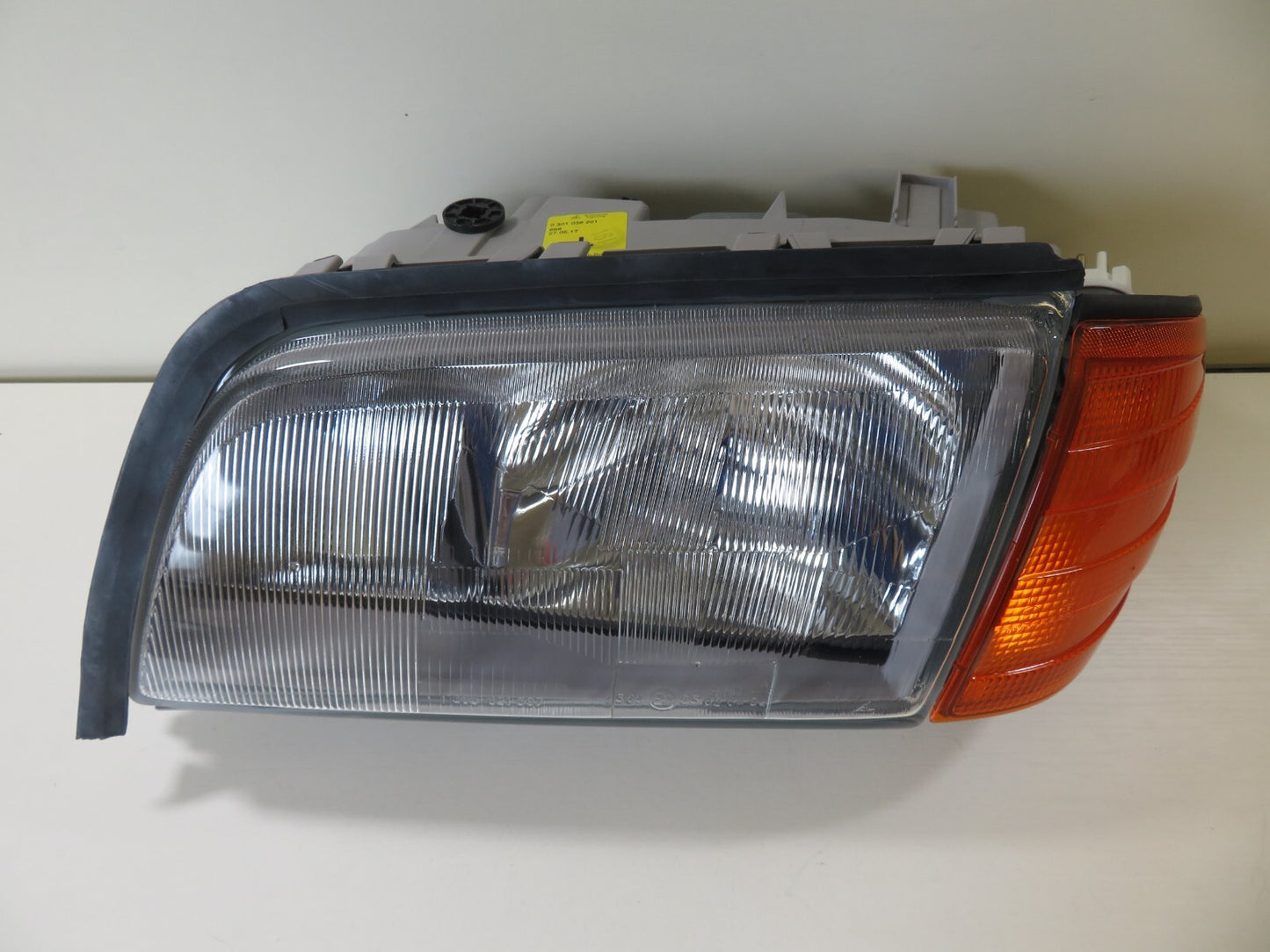 NS PASSENGER LH BOSCH HEADLIGHT 0301036201 FOR MERCEDES C CLASS 1993-2000 #RMS