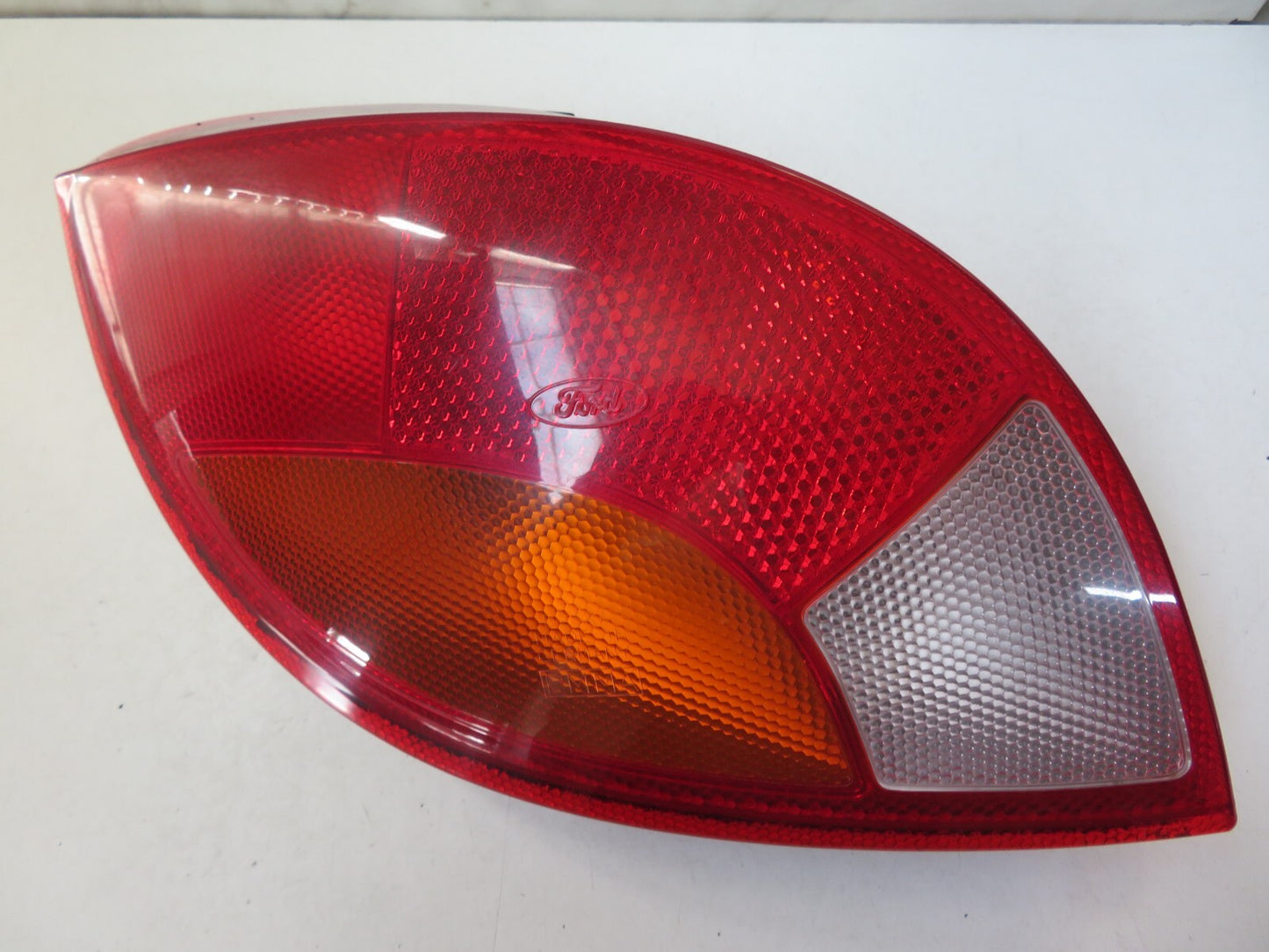 FORD KA NS PASSENGER REAR TAIL LIGHT 97KG-13N004-BA 1996-2008 A1409-1