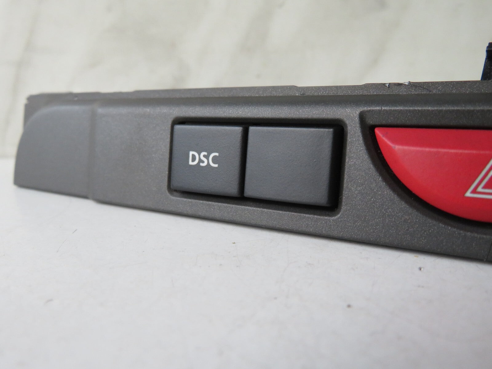 LAND ROVER DISCOVERY 3 HAZARD DOOR LOCK SWITCHES YUL500410 2005-2009 AMS1115-12