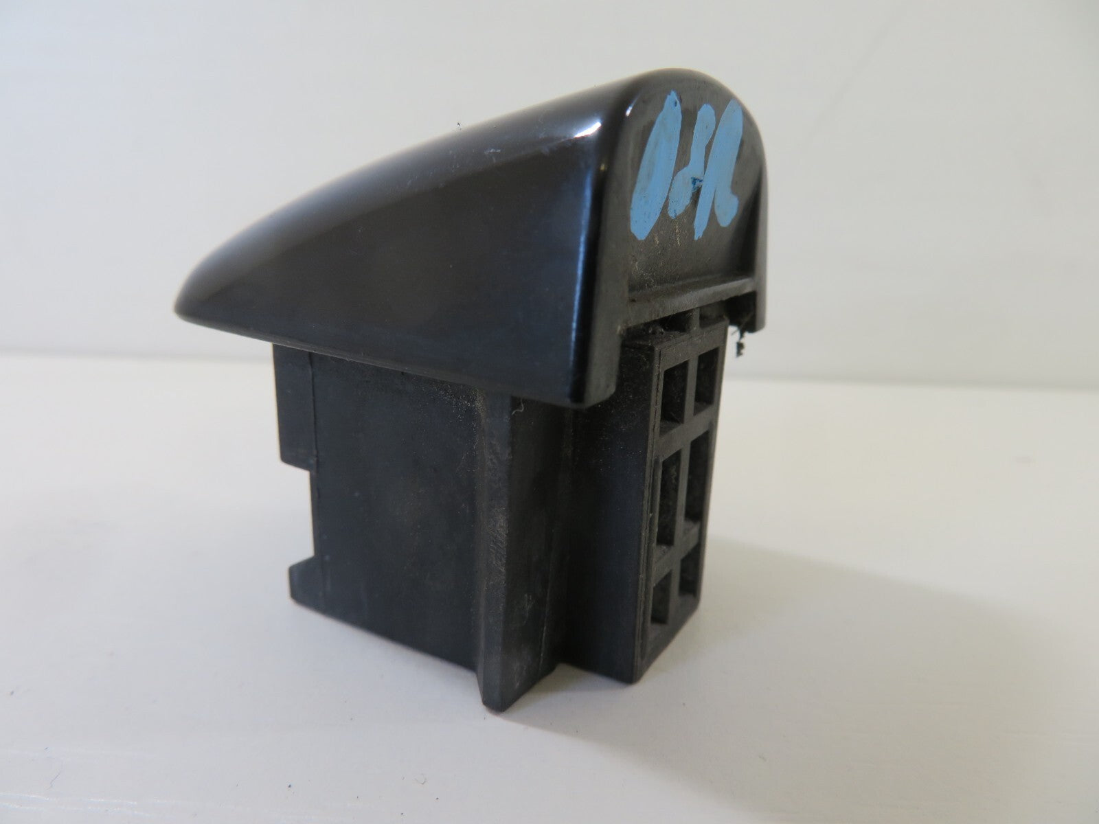 PEUGEOT 308 OSR DOOR HANDLE END CAP 2007-2013 1410-19