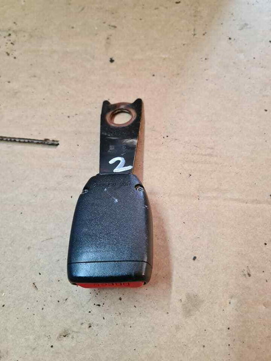 SUZUKI JIMNY FRONT SEAT BELT BUCKLE 2005-2015 SH55-2