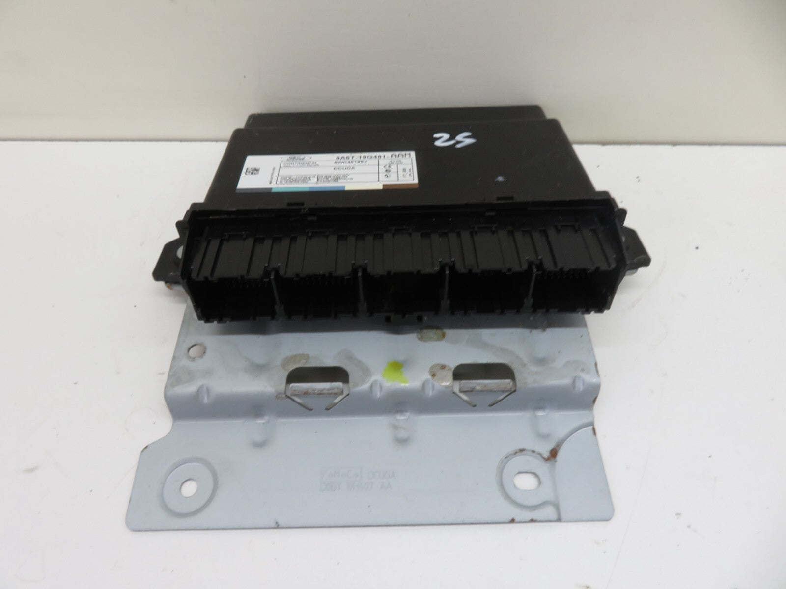 FORD FIESTA MK7 ST180 CENTRAL LOCKING MODULE 8A6T-19G481-AAM 2013-2017