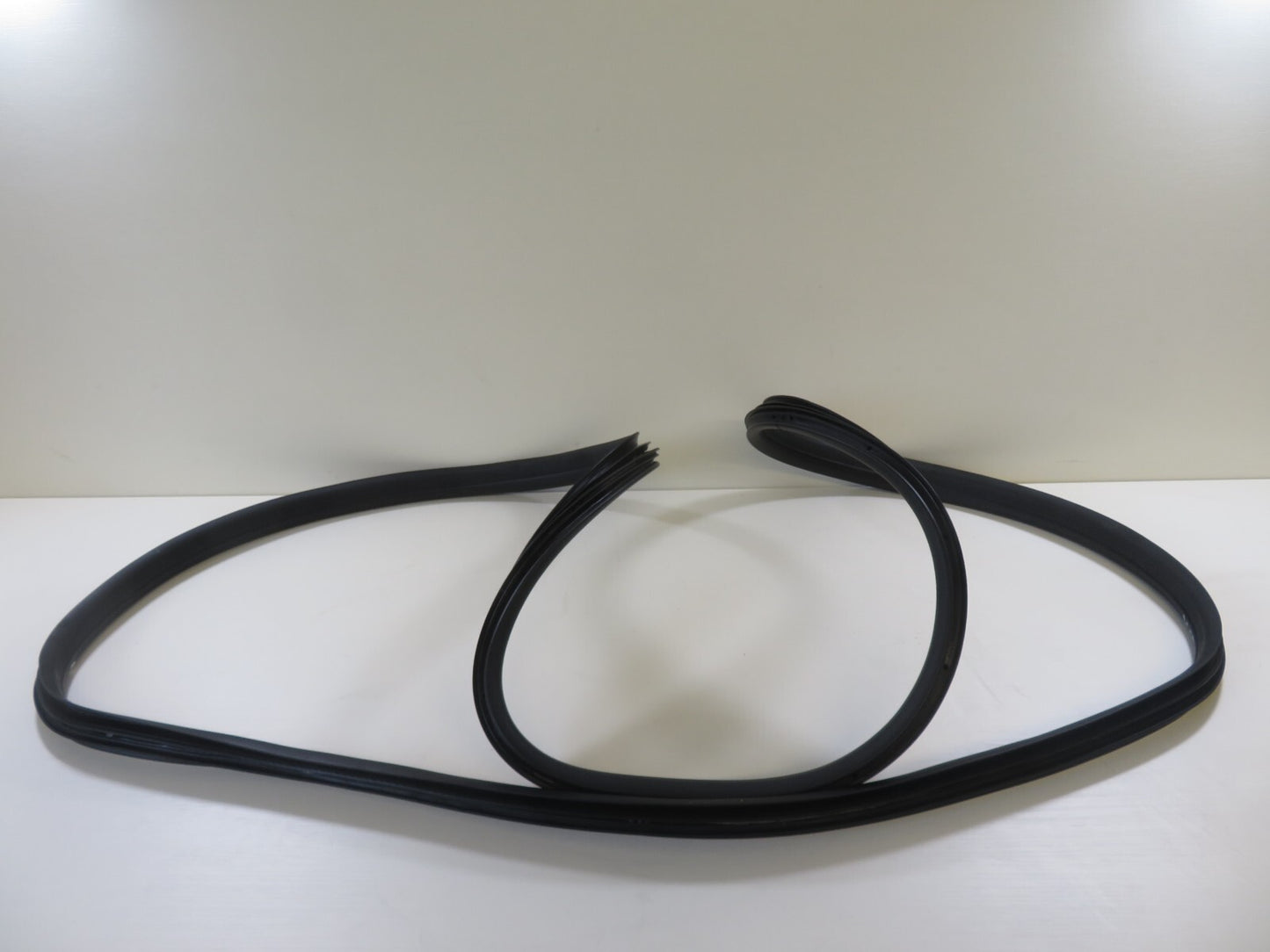 FORD C MAX GRAND OSR DOOR RUBBER SEAL (ON BODY) 2011-2015 1037-1