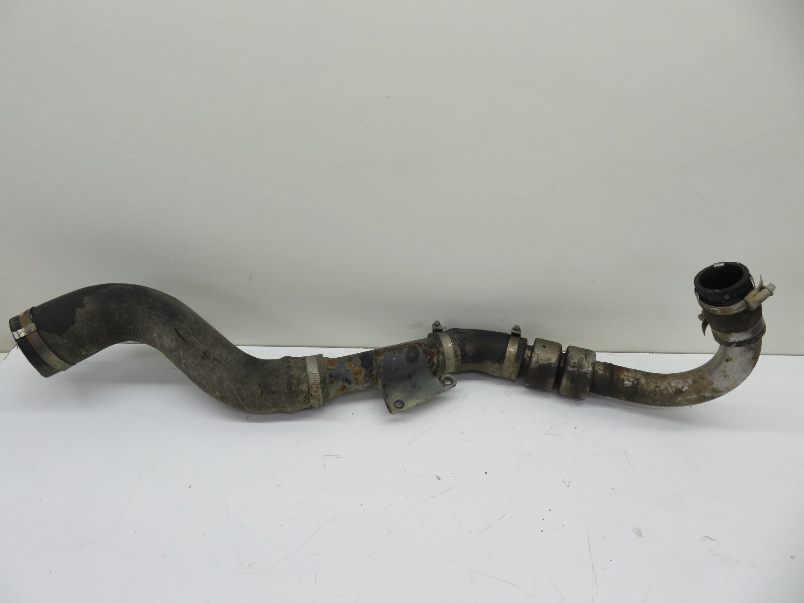 FORD FIESTA MK7 ST180 INTERCOOLER PIPE 2013-2017